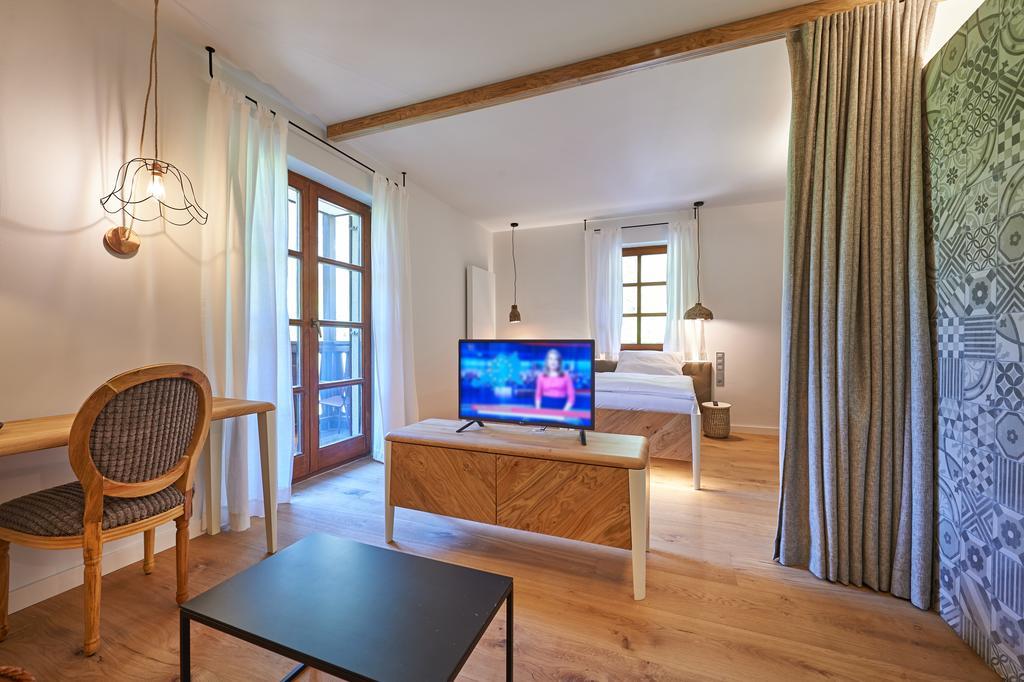 Hotel Plesnik Logarska Dolina Solcava Exterior photo